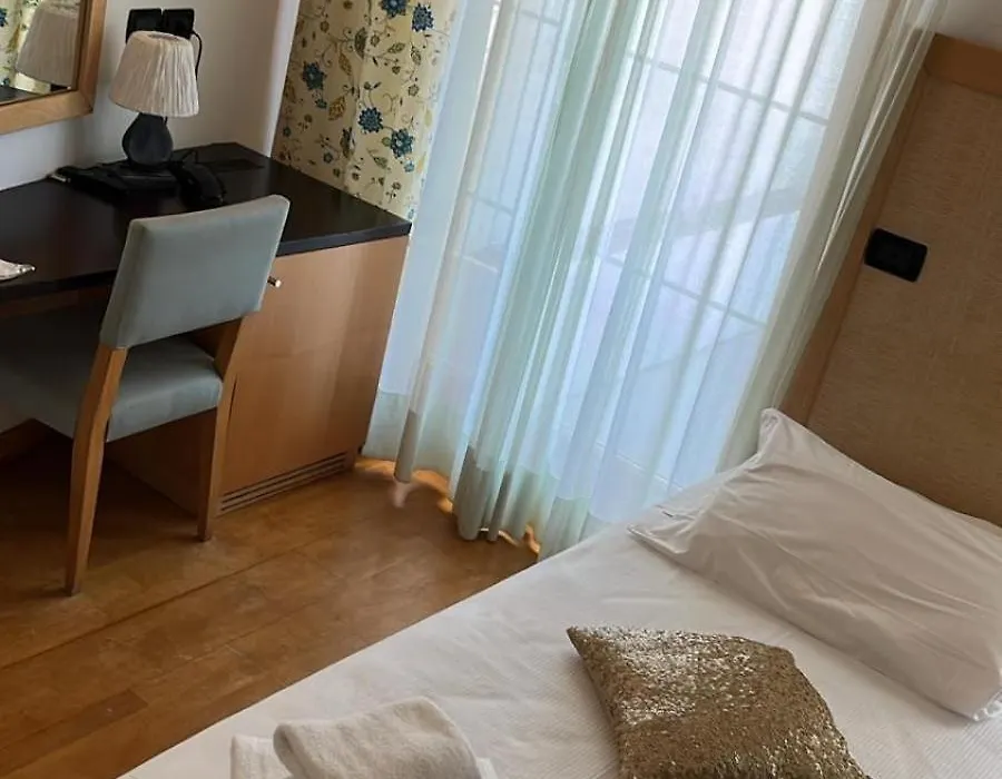 Hotel Centrale-1